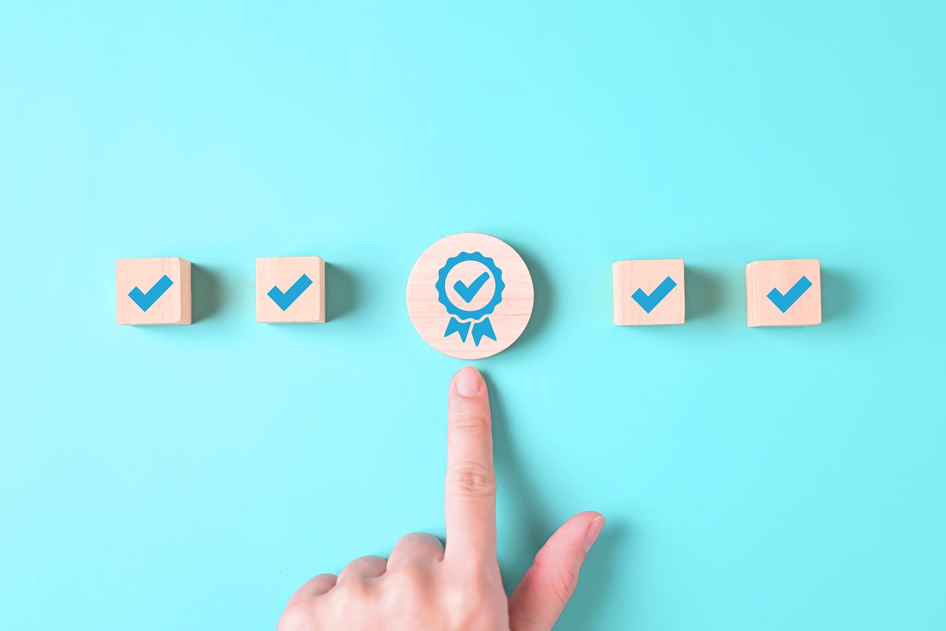 pointing to quality icon